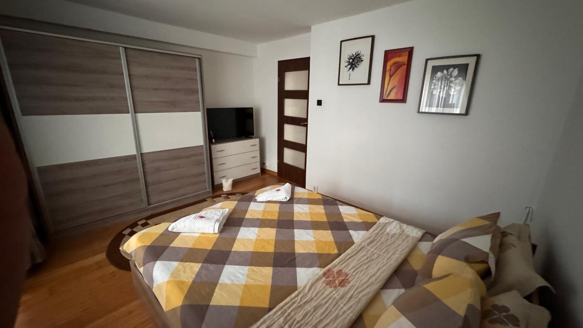 Apartament 3 Camere Отопени Екстериор снимка