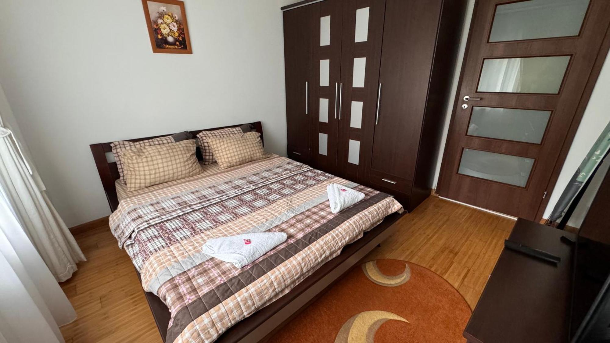 Apartament 3 Camere Отопени Екстериор снимка